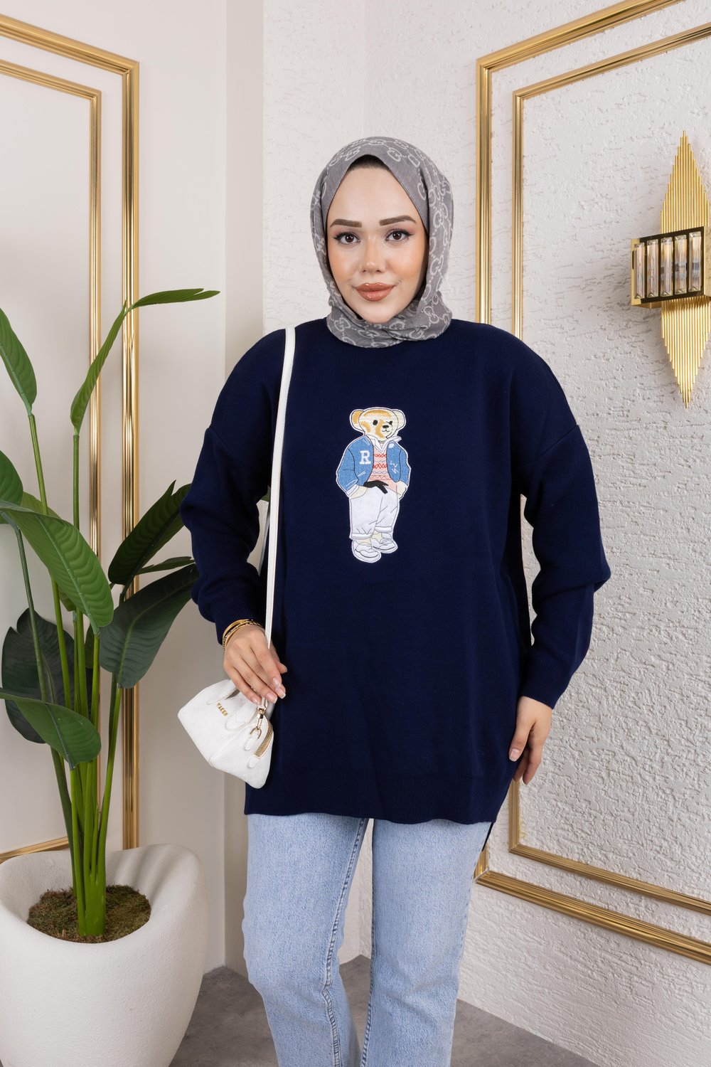 Ayıcıklı Lacivert Kazak