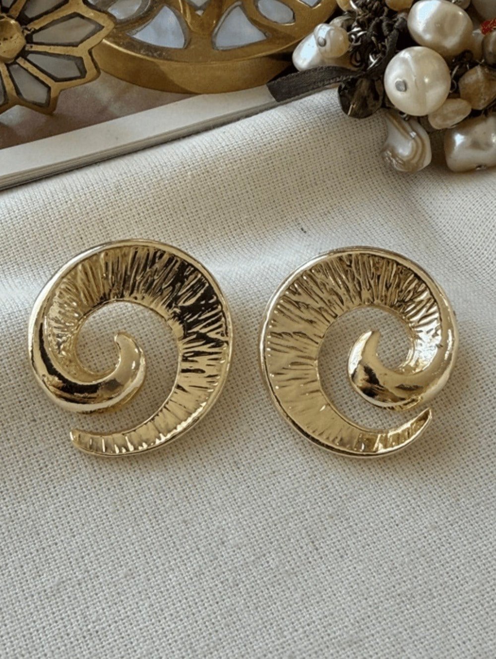 Gold Sarmal Küpe