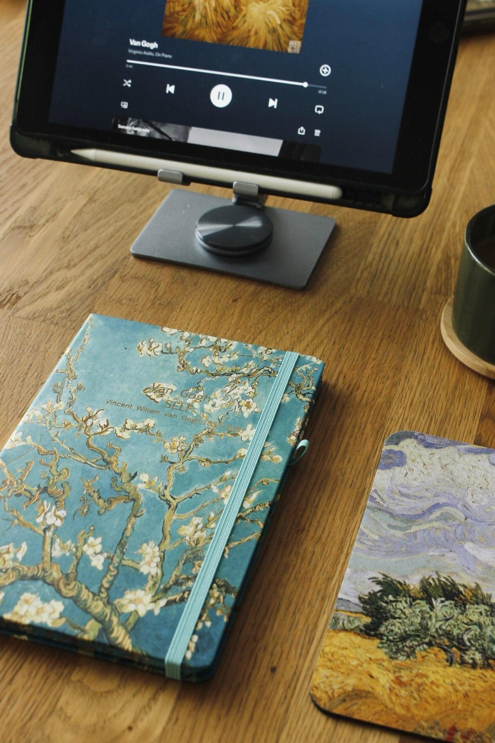 Almond Blossom A5 boyutlu Yaldızlı Kapaklı Defter