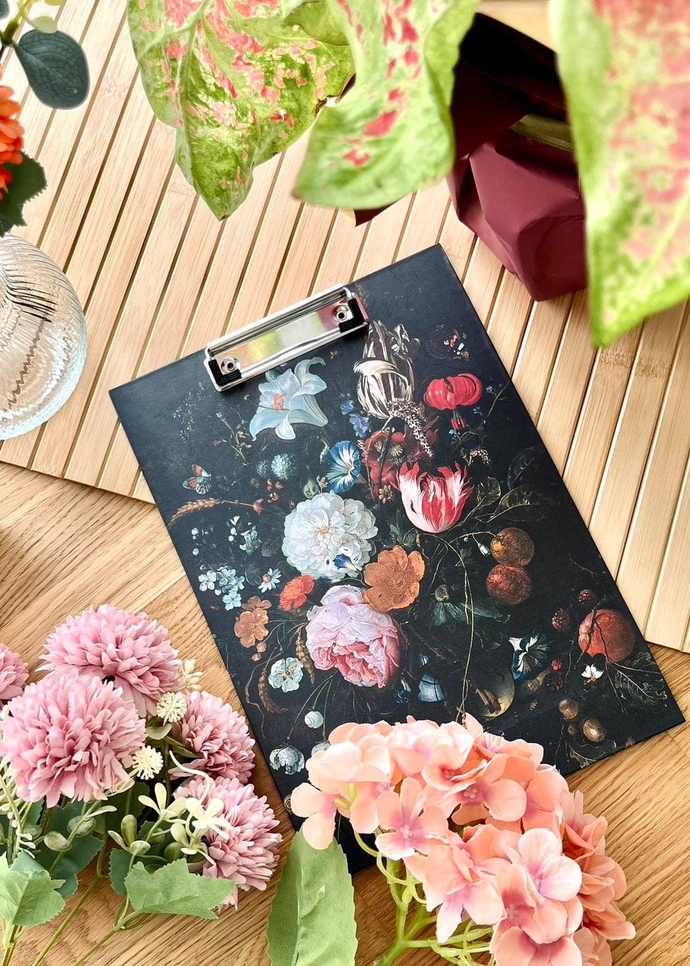 DARK Floral Sekreterlik (Kağıt Tutucu)