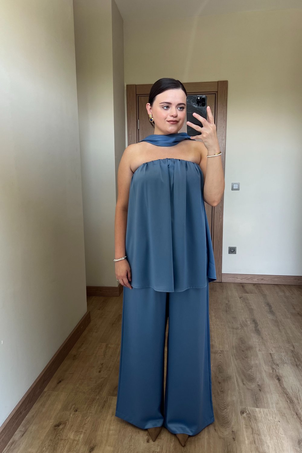 Şal Detaylı Straplez Bluz Takım