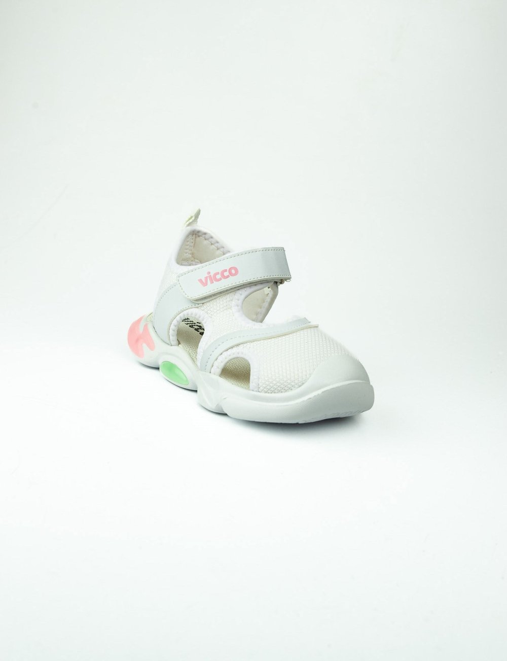 Vicco 332.B26Y.171 Soft Beyaz Kız Çocuk Sandalet