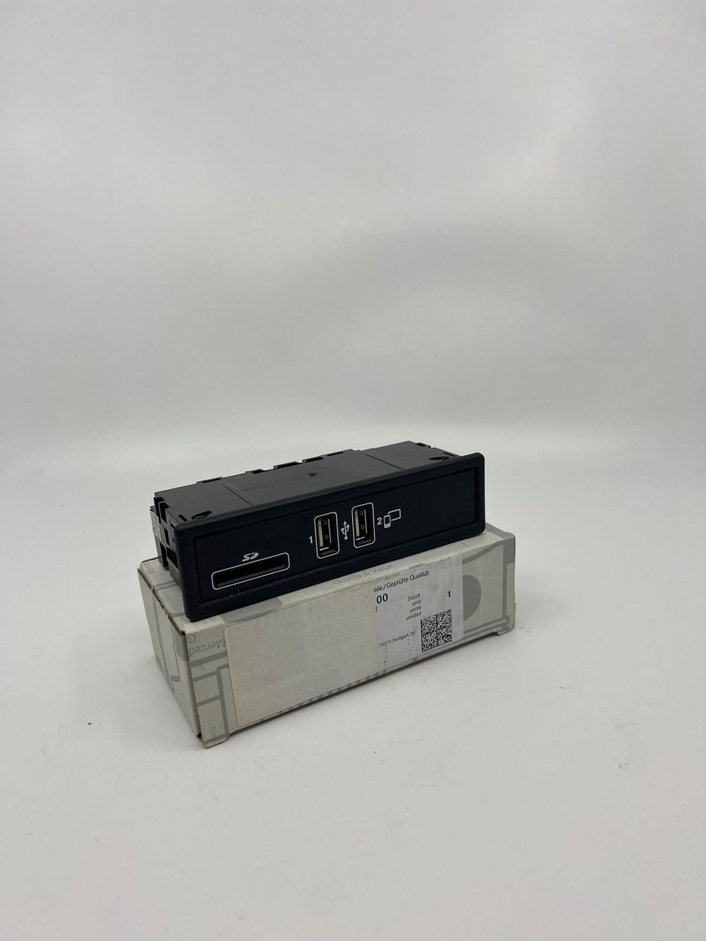 Mercedes USB Priz A213 820 04 00
