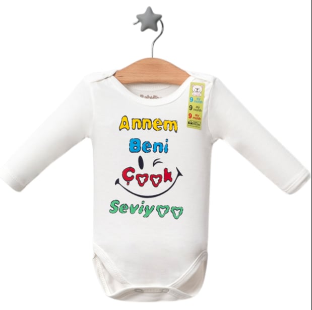 Annem Beni Seviyoo Baskılı uzun kollu Body