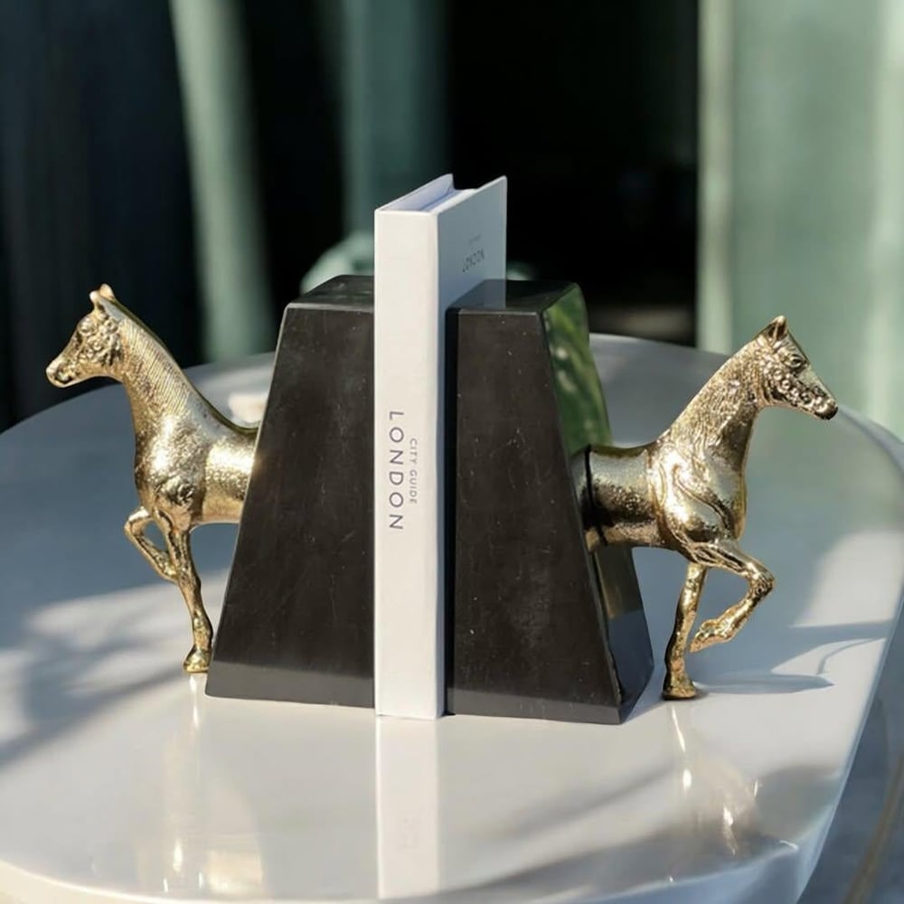 Mermer Atlı Kitap Tutucu Gold