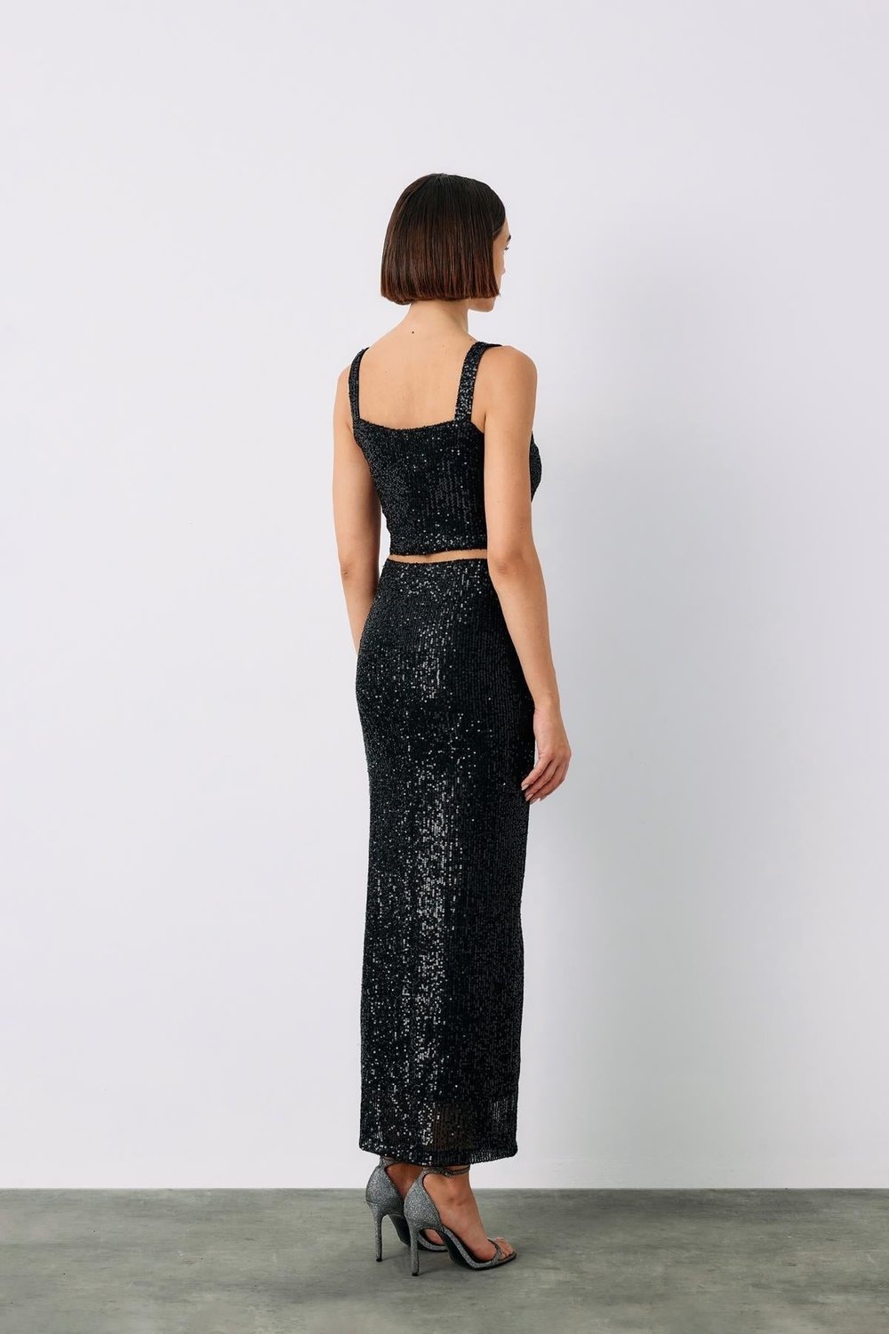 Karolin Siyah Midi Etek