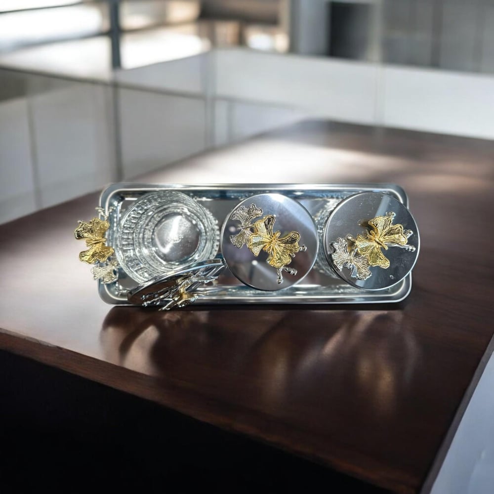 Metal Kapaklı Kristal Cam Lokumluk Seti – Ginko Yapraklı 3lü Gümüş Tepsili