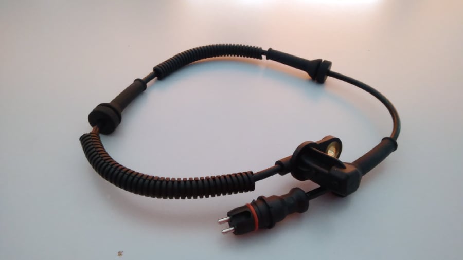 ABS SENSORU ON SAGSOL RENAULT  MASTER III 19 22 25 dCI  8200274800 8200252007