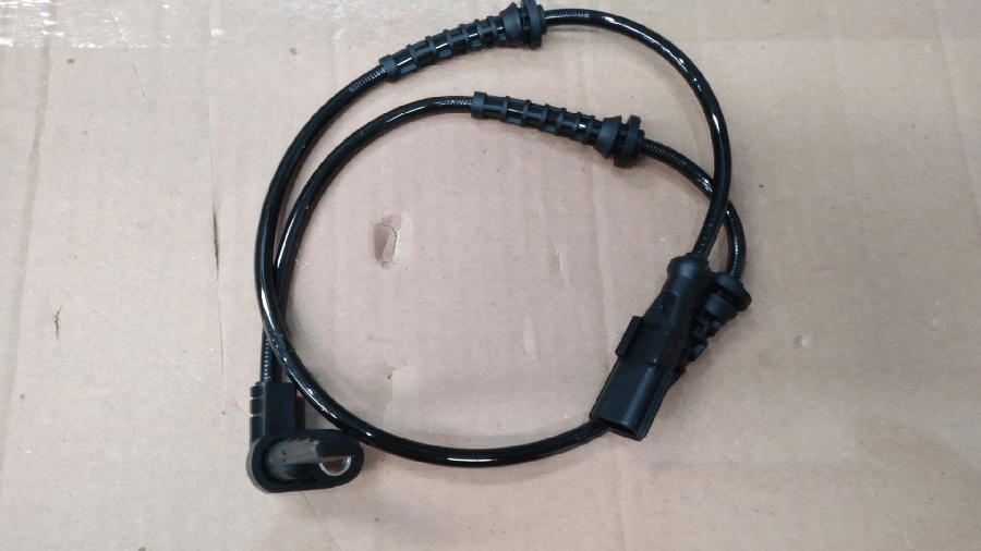 ABS SENSORU ON SAGSOL RENAULT MGN III 15 dCI 16 16VCLIO III 15 dCI 16 16V FLUENCE SCENIC 15