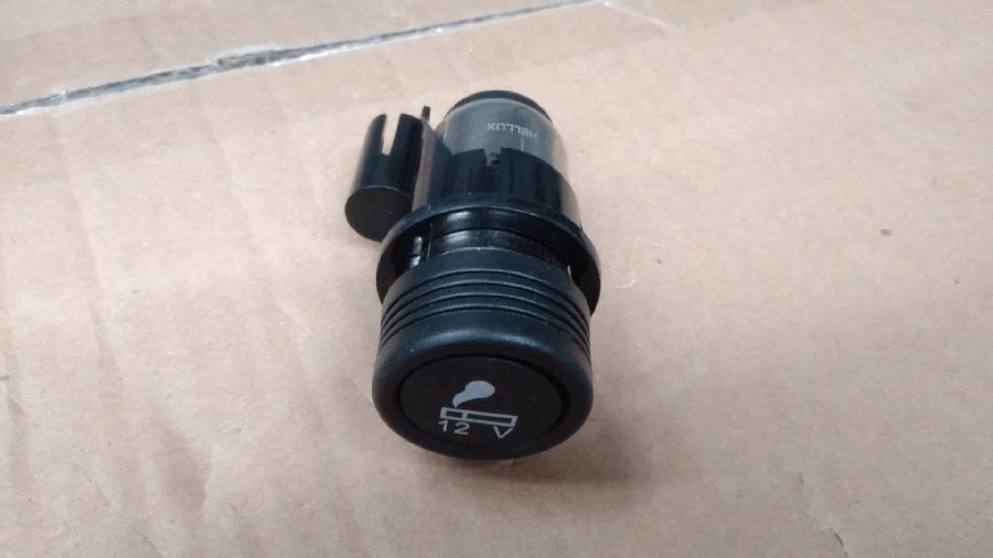 CAKMAK ICI + GOVDE KOMPLE PLASTIK KLIPSLI FORD TRANSIT (01)  MONDEO (10)  FIESTA V  98AG15K047A