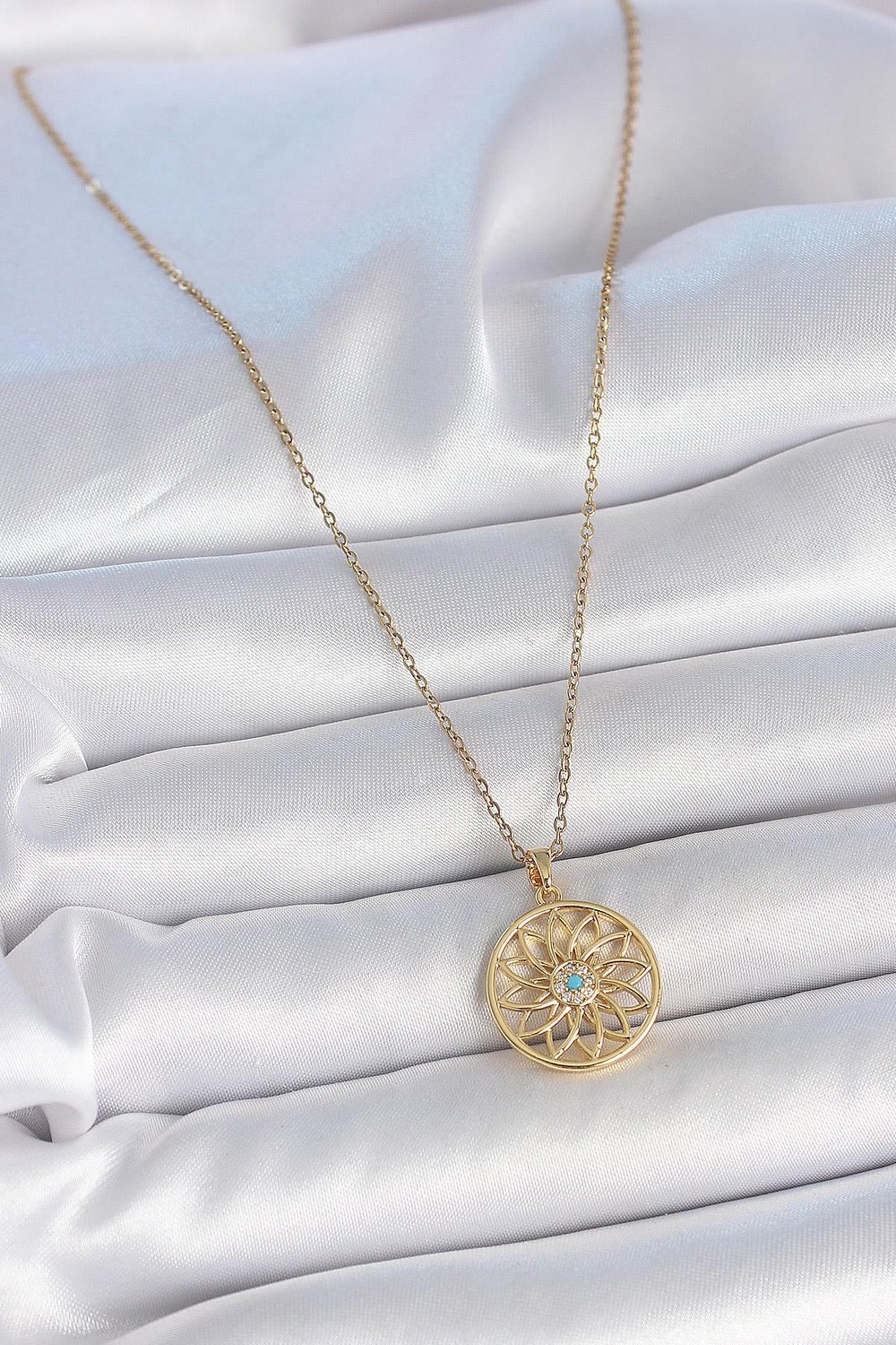 316L Çelik Gold Renk Zincr Mavi Taşlı Lotus Model Kadın Kolye – PRT3500EB05466