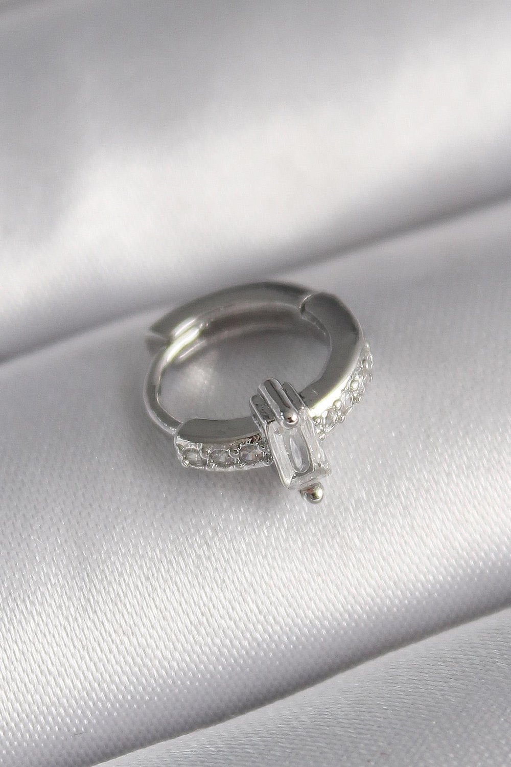 316L Çelik Gümüş Renk Zirkon Taşlı Tragus Piercing – PRT3500EB02929