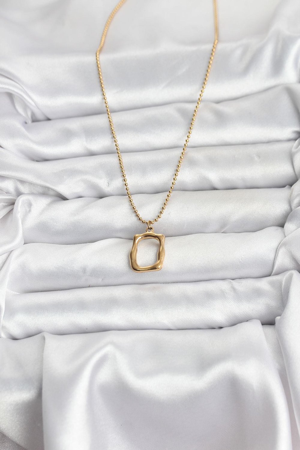316L Çelik Zincir Gold Renk Model Kadın Kolye – PRT3500EB09435