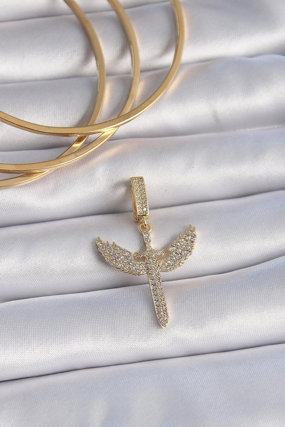 Pirinç Gold Renk Zirkon Taşlı Mikail Model Ajda Charm – PRT3500EB02666