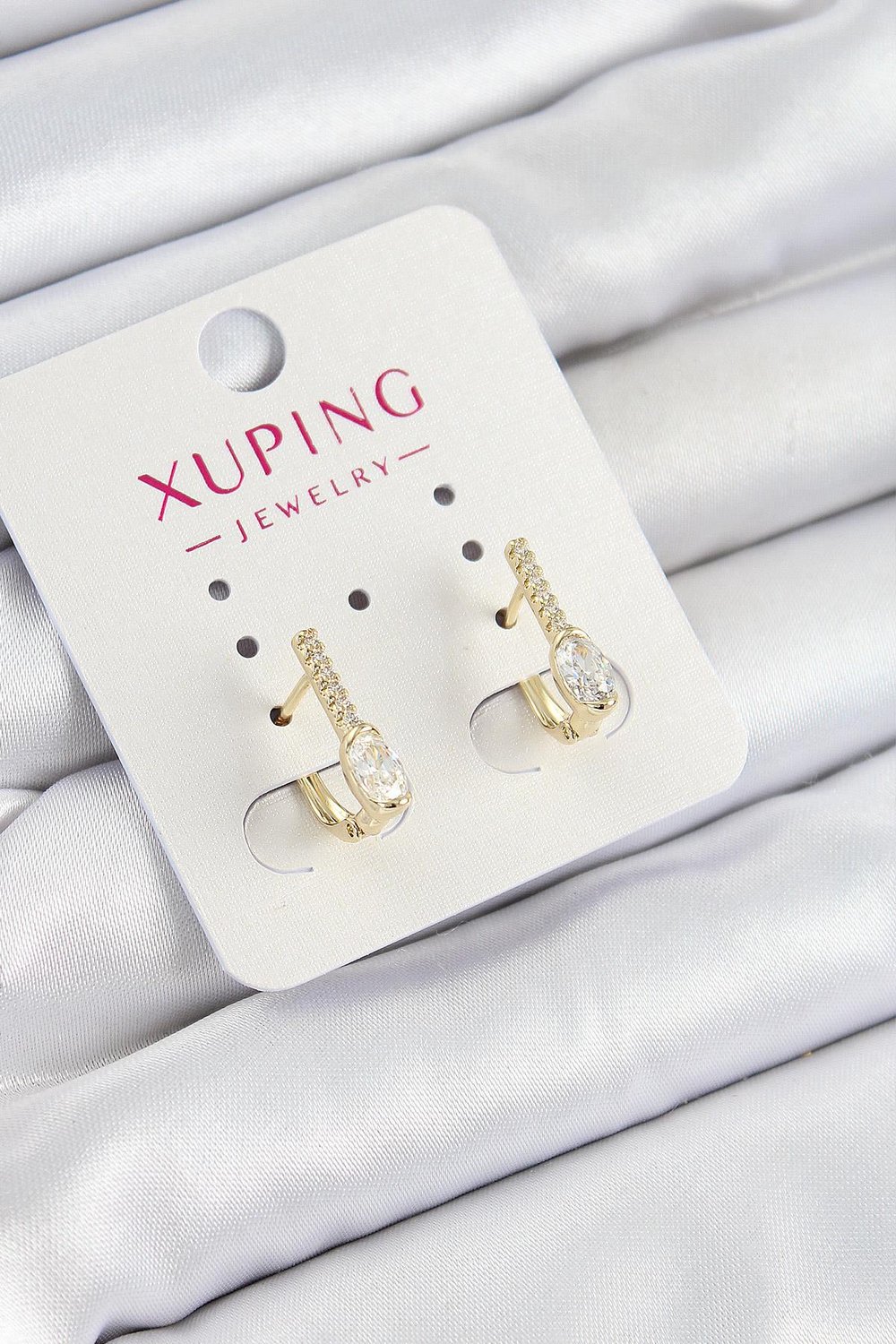 Xuping Zirkon Taşlı I Model Gold Renk Kadın Küpe