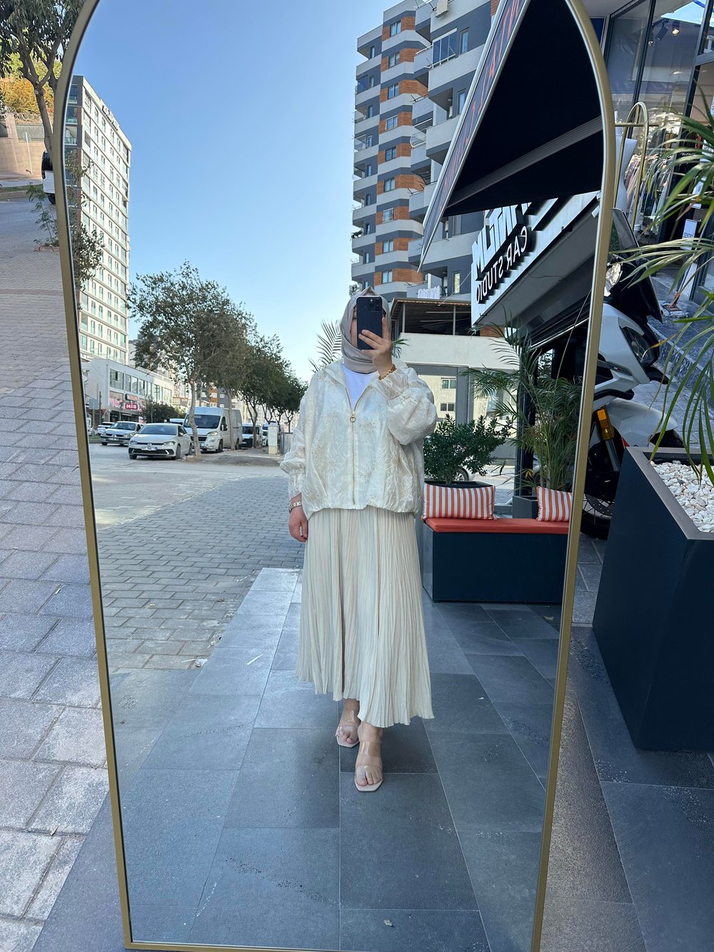 Ghisa İşlemeli Ceket