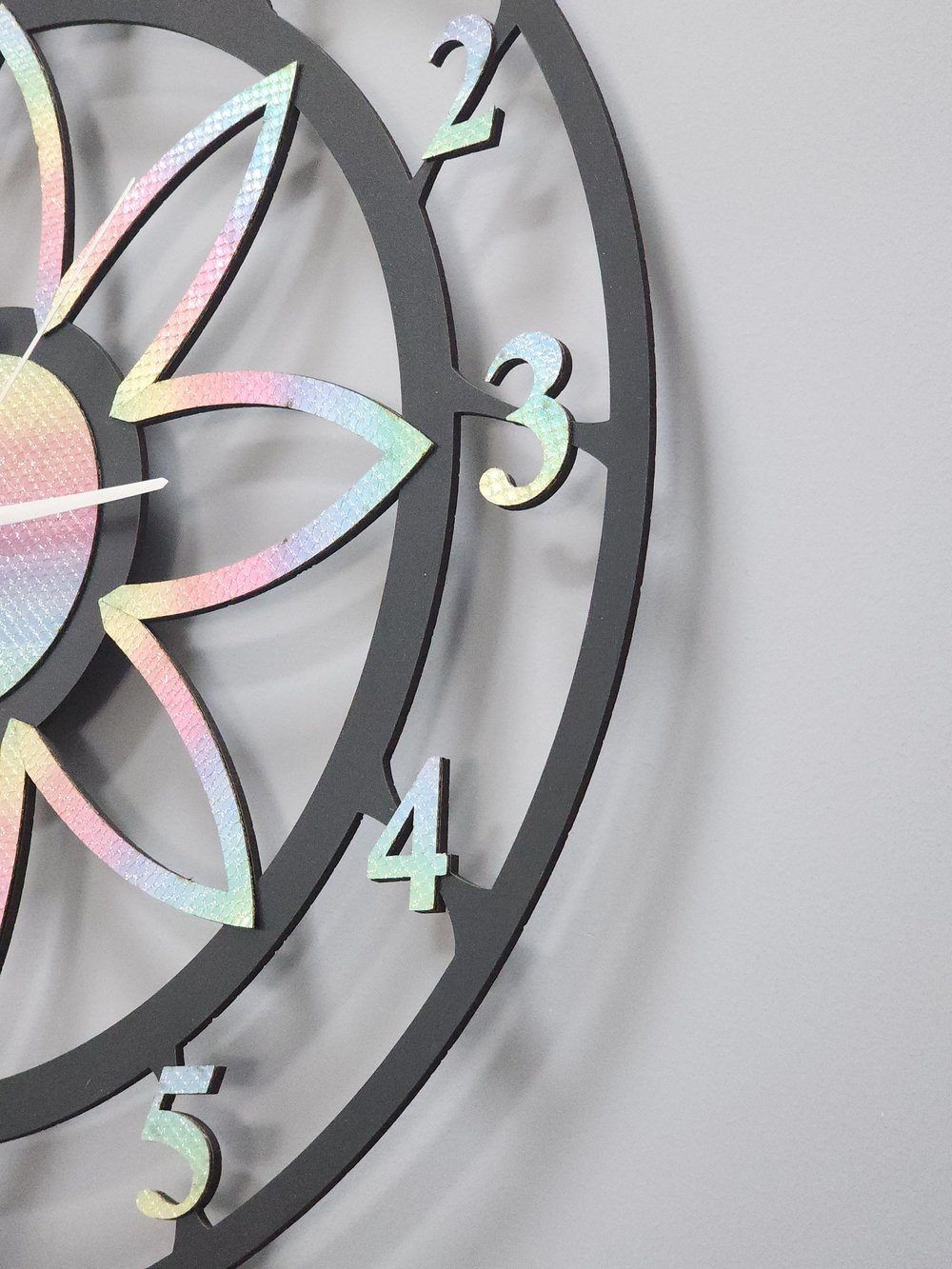 Floral Style Siyah-Rainbow Parıltılı Dekoratif Duvar Saati - Sessiz Mekanizma