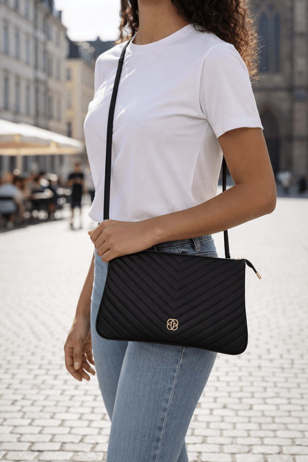 Kadın Siyah Kapitone Portföy Clutch Çanta Bilek Askılı Şık El Çantası