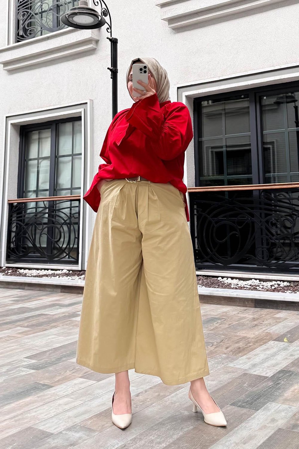Poplin Bol Paça Kemerli Pantolon Bej