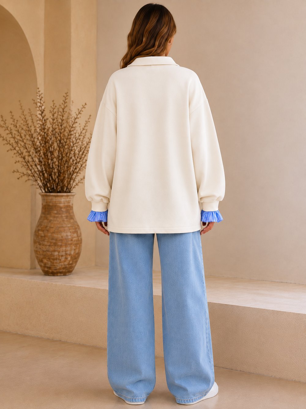 Ekru Kadın Oversize Gömlek Yaka Sweatshirt – Çizgili Poplin Detaylı Rahat Kesim Uzun Kollu Sweat