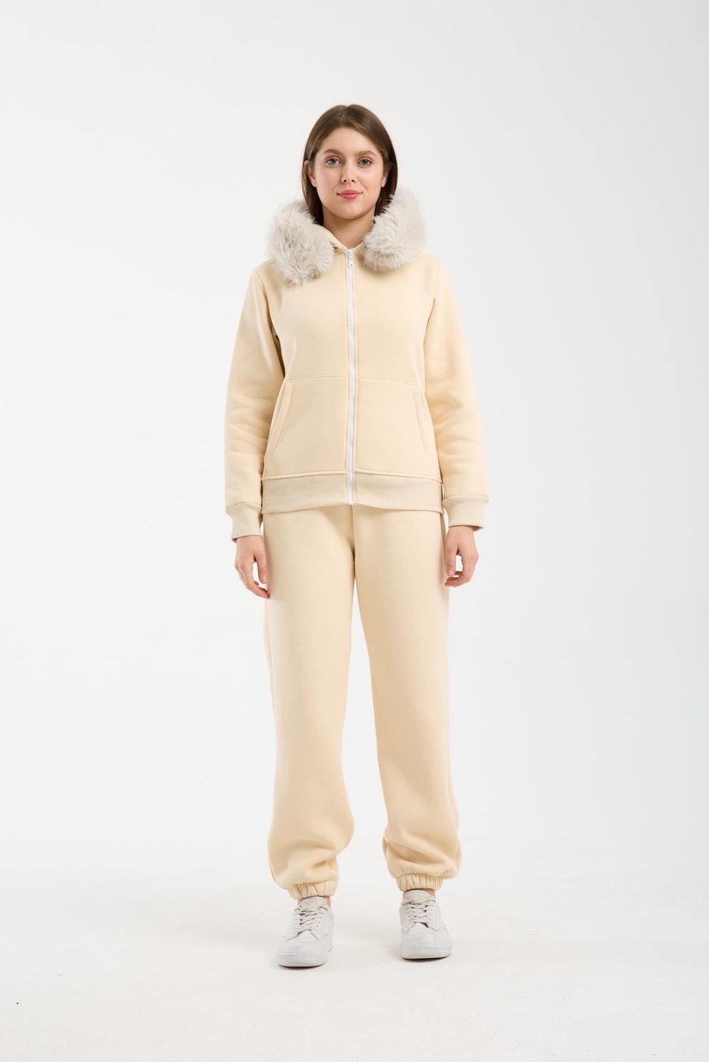 Kadın Bej Kapüşonu Kürklü (Çıkarılabilir) Fermuarlı Sweatshirt ve Eşofman Altı Takım