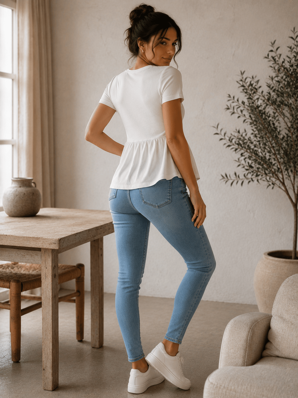 Kadın Beyaz Volan Kesim Baby Doll Bluz Bisiklet Yaka Kısa Kollu Günlük Şık Bluz