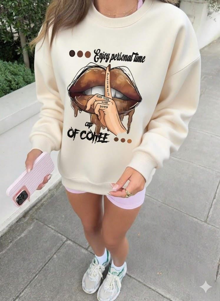 Kadın Bisiklet Yaka Dudak Baskılı Sweatshirt - 3 İplik Kumaş, Ekru Renk, Oversize Rahat Kalıp
