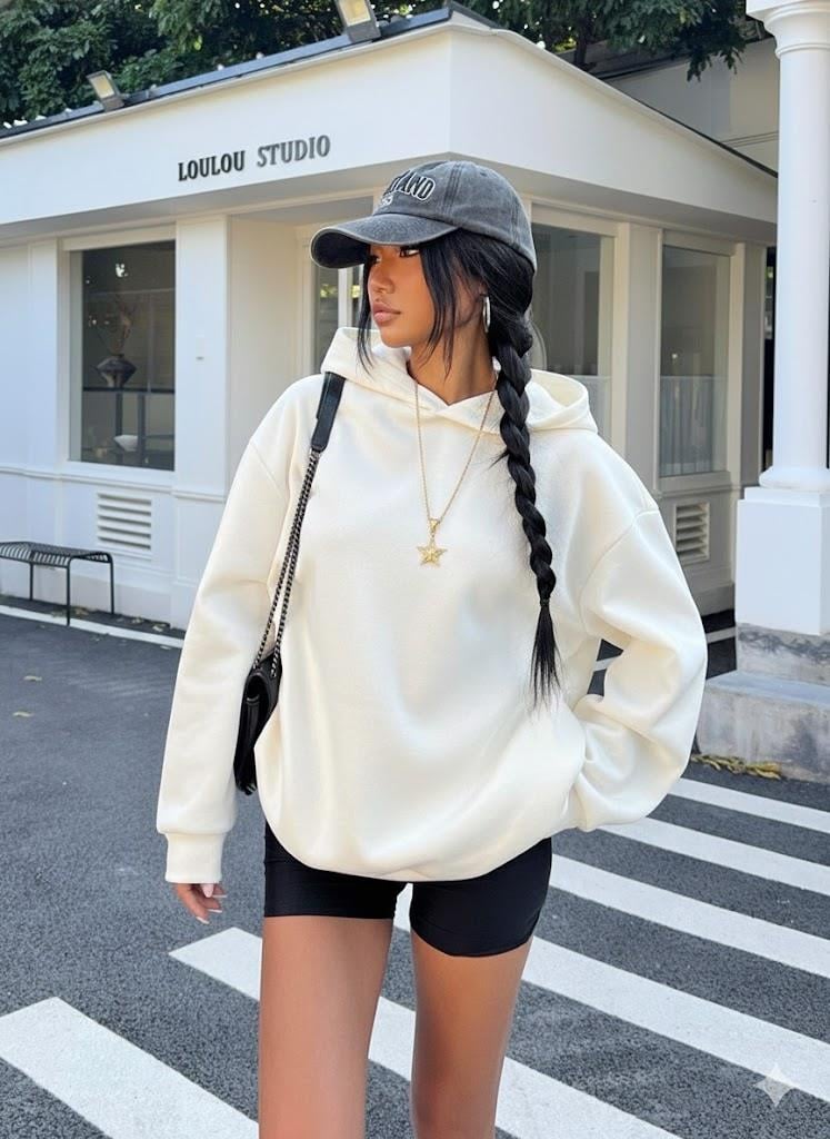 Kadın Ekru Oversize Kapüşonlu Sweatshirt – Taş Detaylı “F*ck Off” Yazılı – Rahat Günlük Kapüşonlu Üst