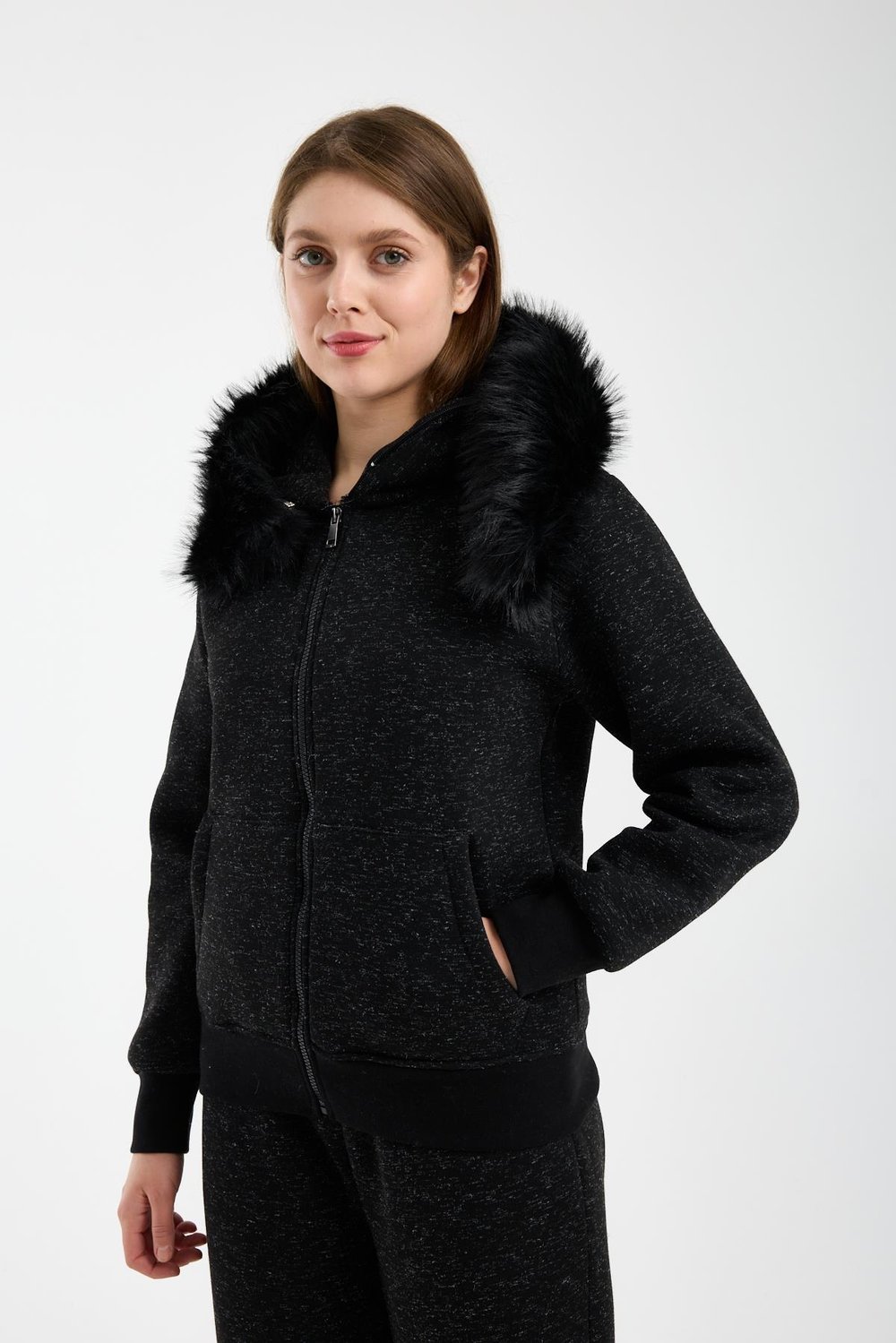 Kadın Kırçıllı Siyah Kapüşonu Kürklü (Çıkarılabilir) Fermuarlı Sweatshirt ve Eşofman Altı Takım