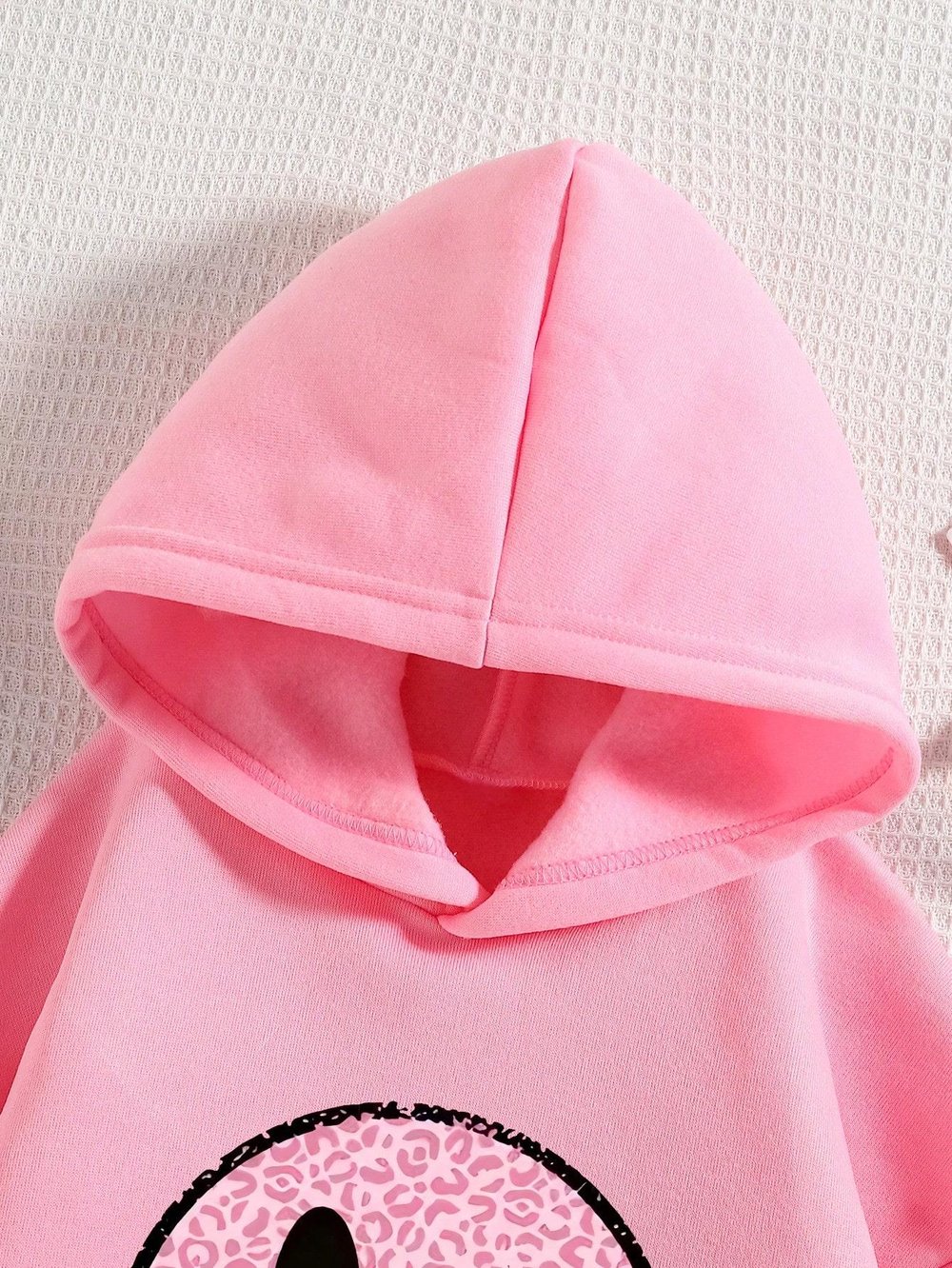 Kız Çocuk Pembe Kapüşonlu Sweatshirt – Emoji Baskılı, Rahat Oversize
