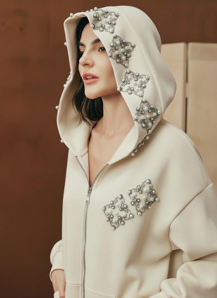 Lüks İnci Detaylı Taş Dizimli Kapüşonlu Ekru Eşofman Takımı | Fermuarlı Sweatshirt &  Pantolon Takım