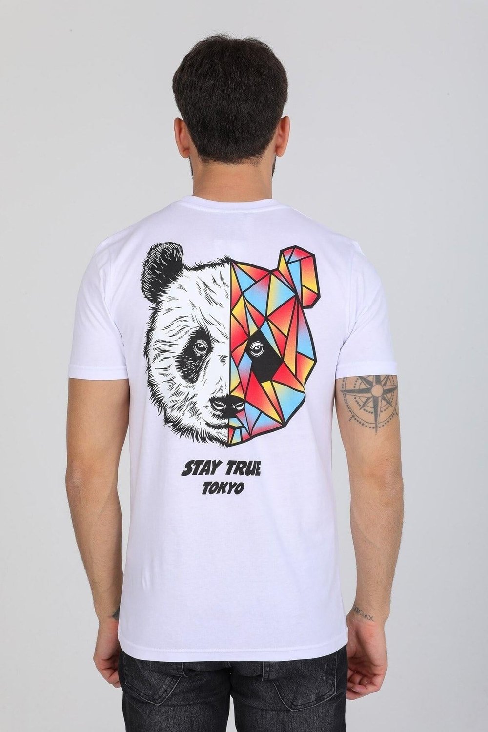 Minimal Ayı Desenli Beyaz T-shirt
