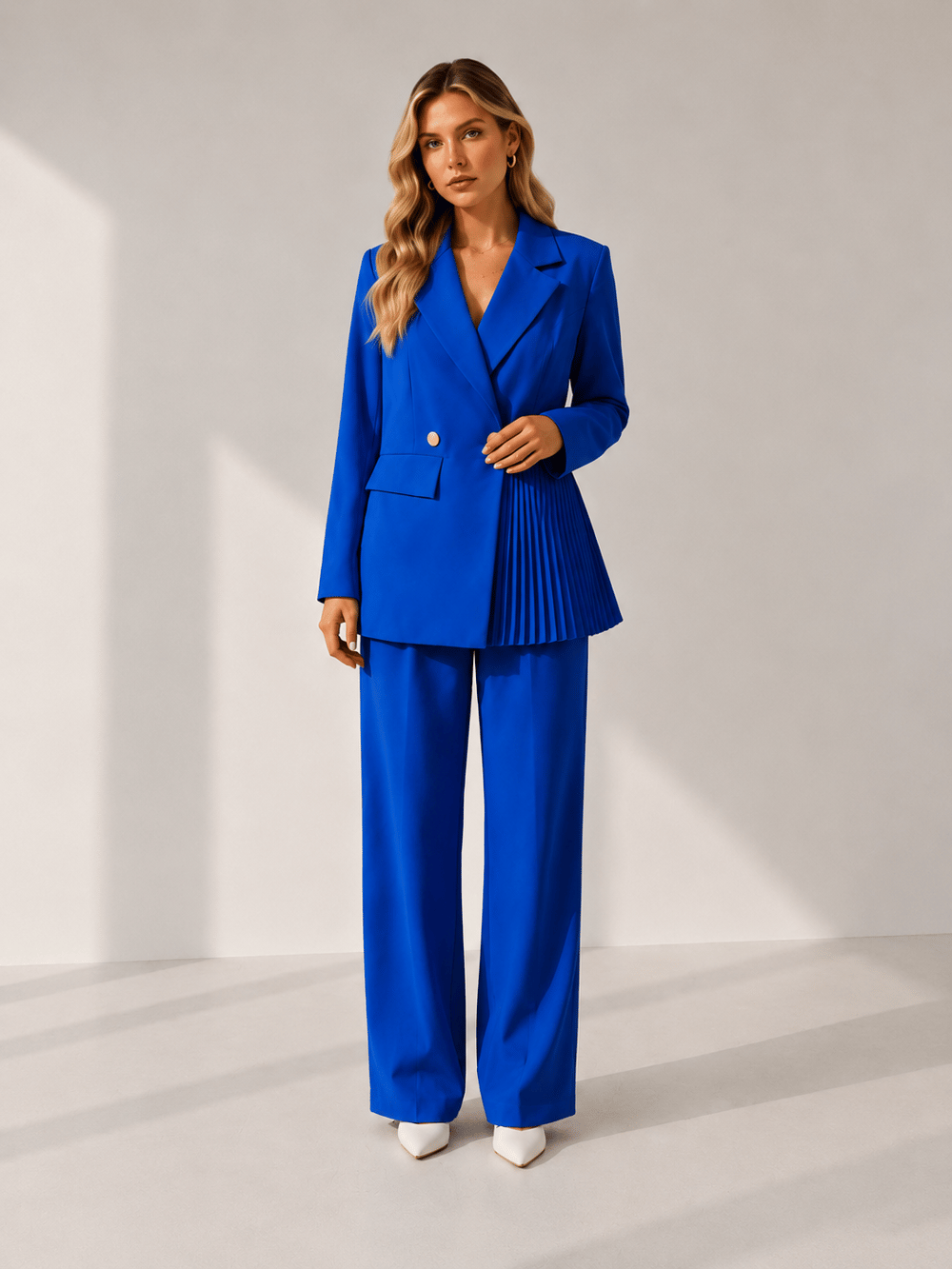 Saks Mavi Kadın Plise Detaylı Blazer Ceket Pantolon Takım – Şık Ofis ve Davet Kombini