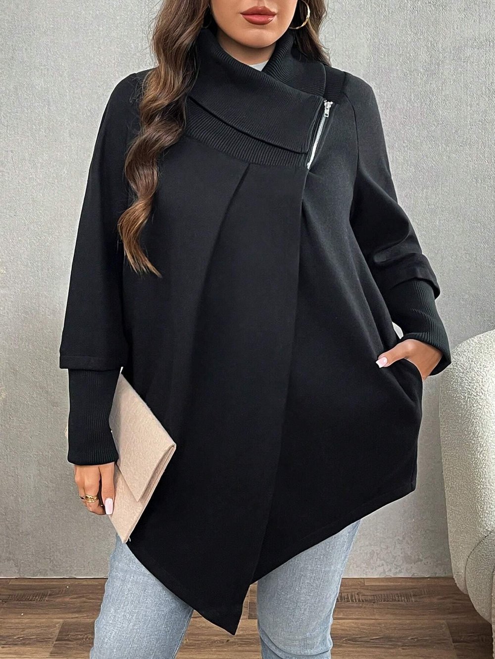Siyah Kadın Asimetrik Kesim 3 İplik Şardonlu Sweat Ceket – Fermuarlı Yaka, Cepli, Oversize