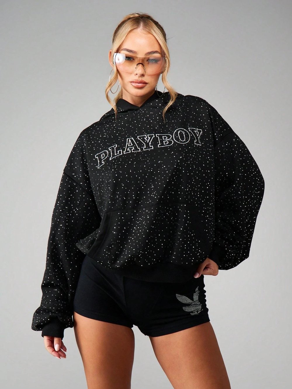 Taş İşlemeli Kristal Detaylı Oversize Kadın Hoodie - Playboy Baskılı Siyah Kapüşonlu Üst