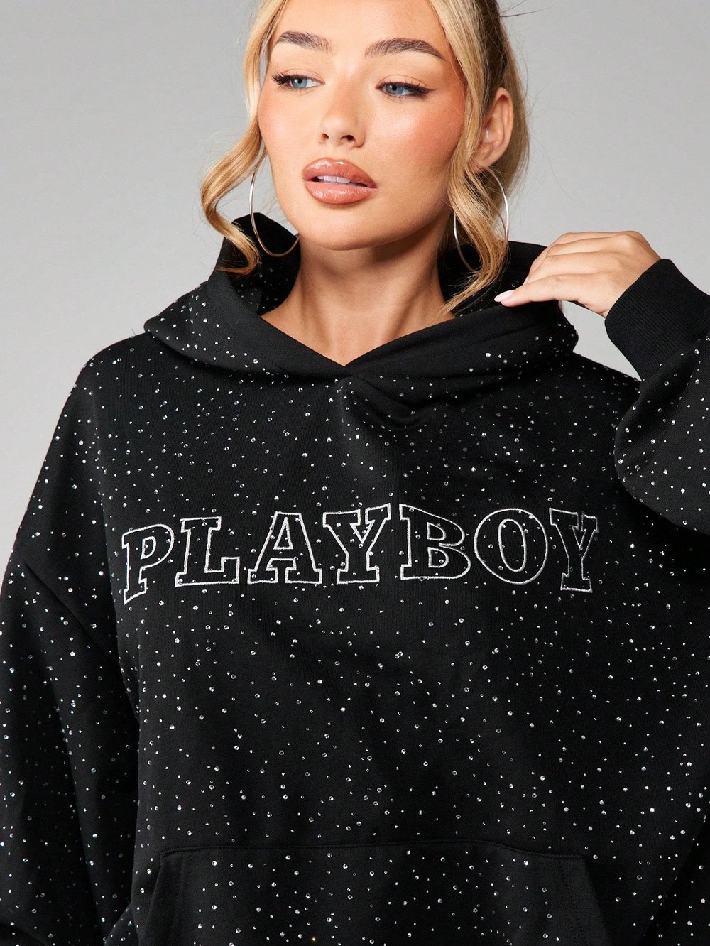 Taş İşlemeli Kristal Detaylı Oversize Kadın Hoodie - Playboy Baskılı Siyah Kapüşonlu Üst