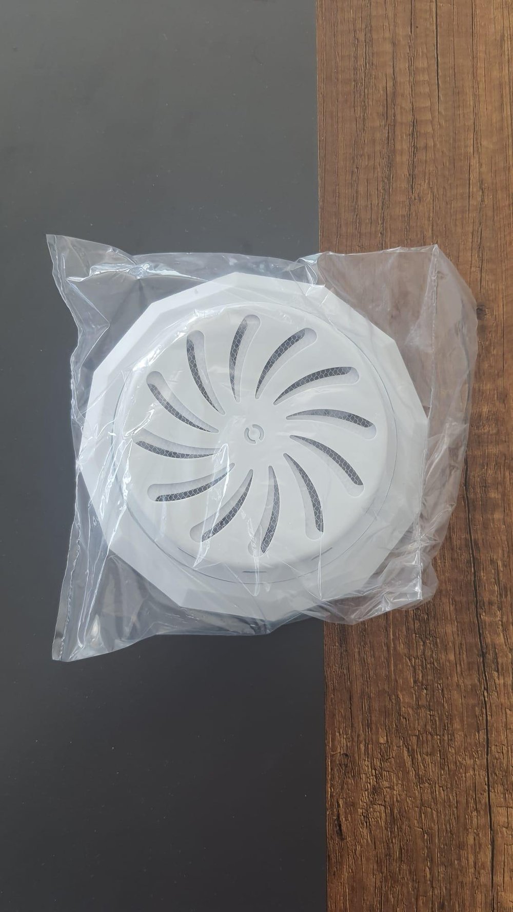 Ayarlı Doğalgaz Menfezi Çap 18 Cm Renk - Beyaz