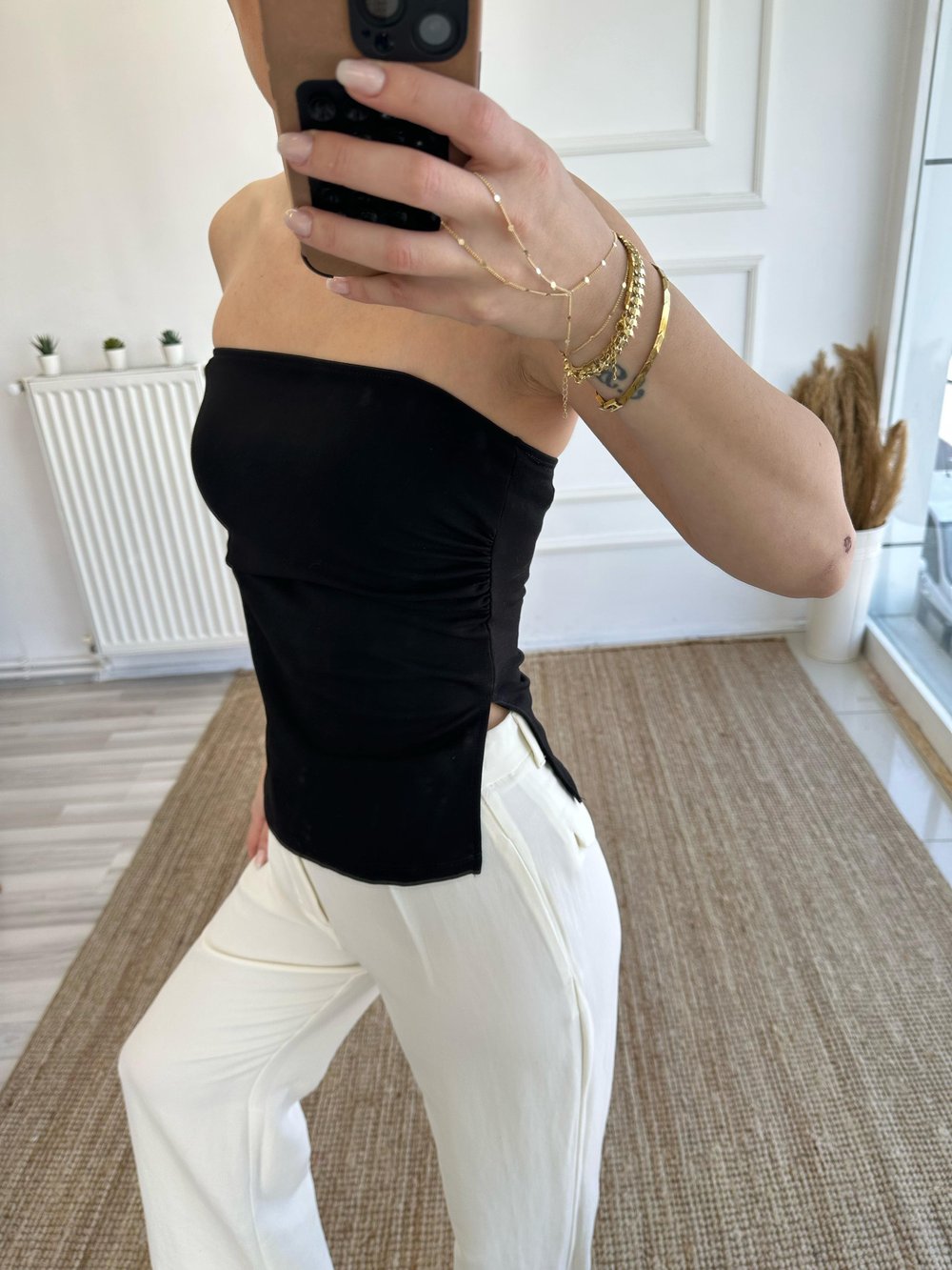 Straplez Top Yırtmaç Detaylı