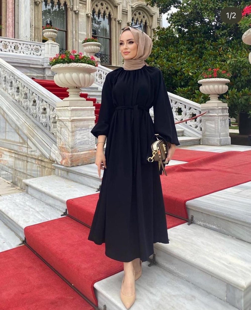 Siyah Büzgülü Elbise 