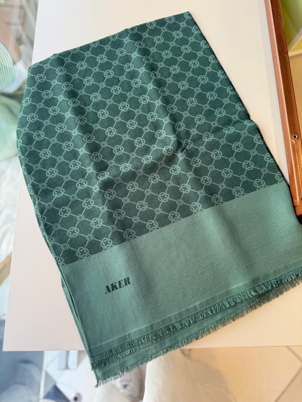 Aker Elegance Monogram Şal Zümrüt