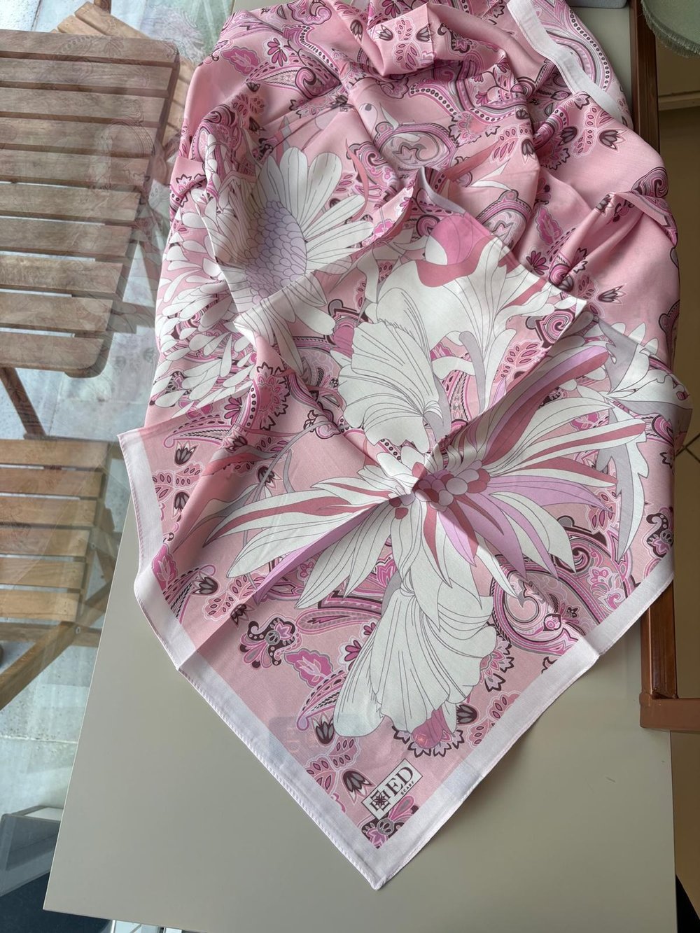 Ed Scarf  Viskon Esarp Pembe