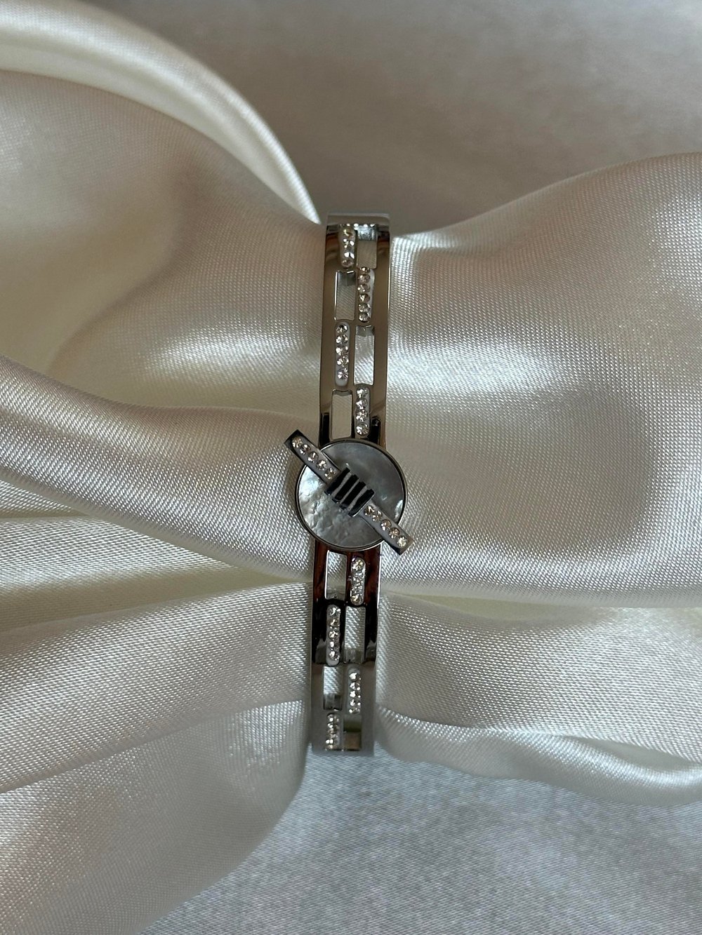 Zirkon Taşlı Sedef Mineli Model 316 Ayar Çelik Kelepçe Silver