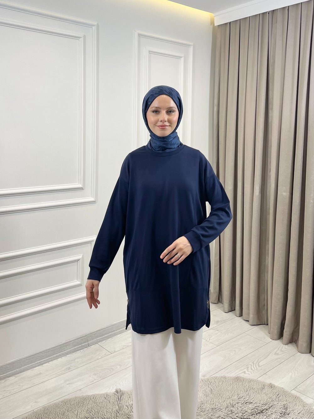 YANLARI FERMUARLI TUNİK LACİVERT