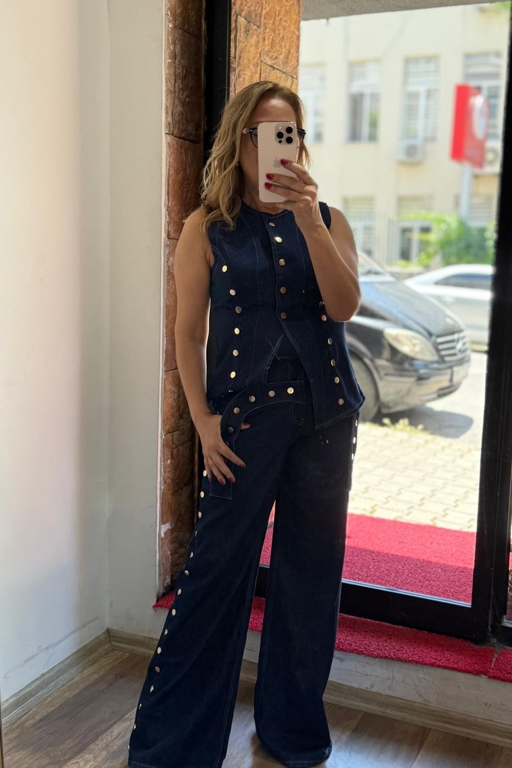 Gold Düğme Detaylı Tasarım Jean Pantolon 
