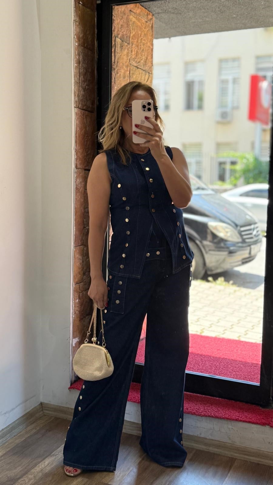 Gold Düğme Detaylı Tasarım Jean Pantolon 