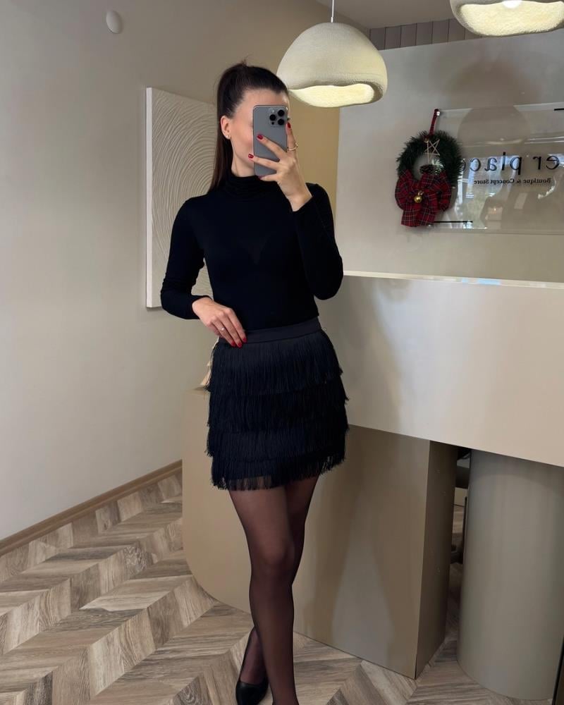 Tüm ÜrünlerHP144Püsküllü mini Etek