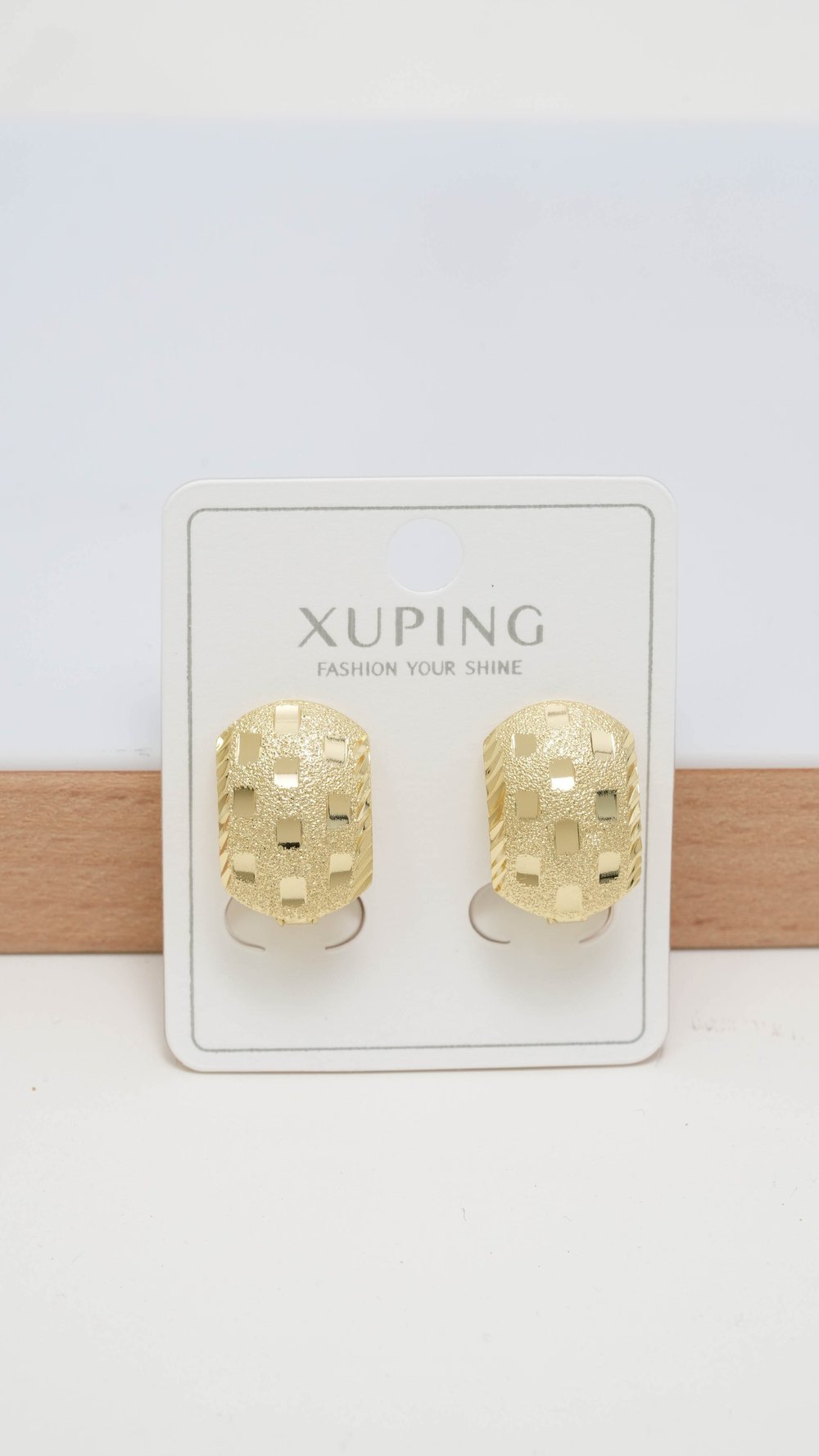 XUP  KÜPE 2077
