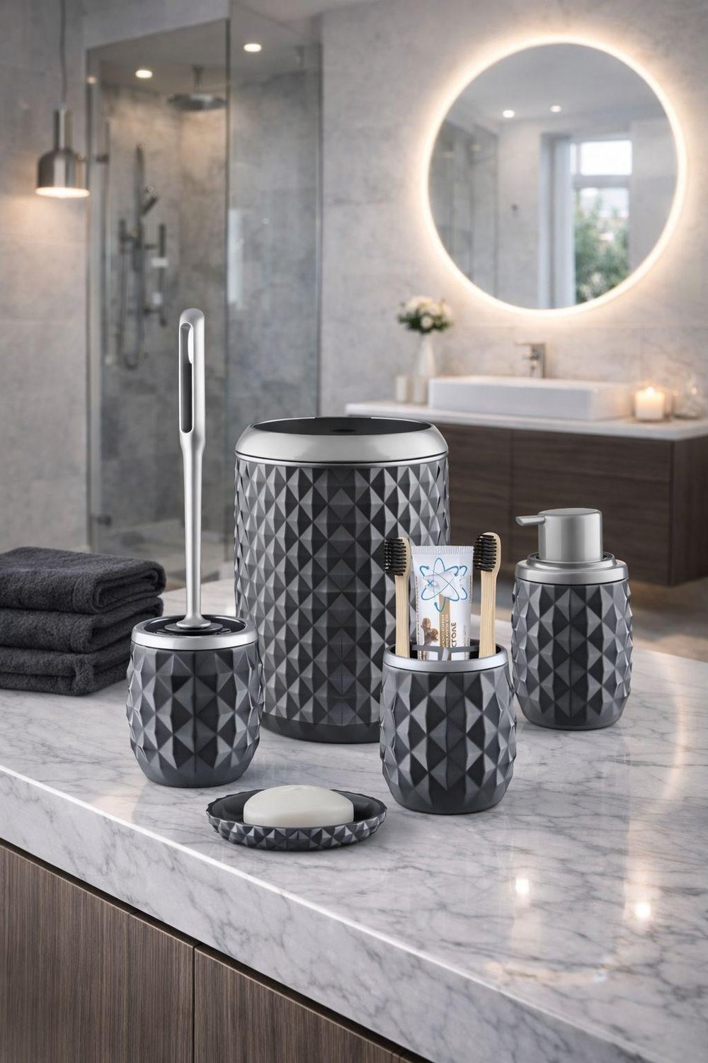 Ananas Desenli Banyo Aksesuar Seti  Click Kapaklı Çöp Kovası Tuvalet Fırçası ve Lavabo Üstü Set  