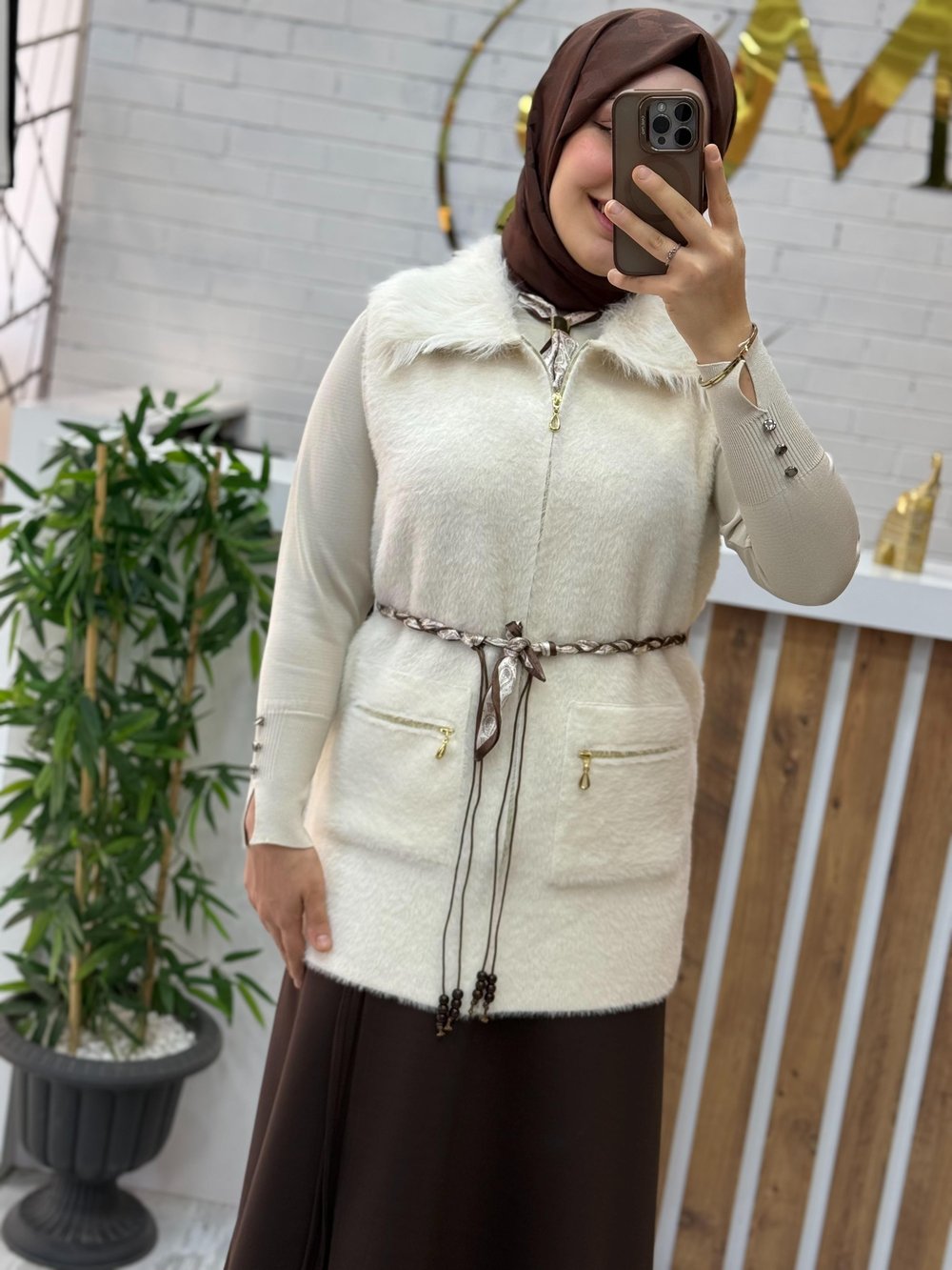 ANGORA YELEK (fularlı)