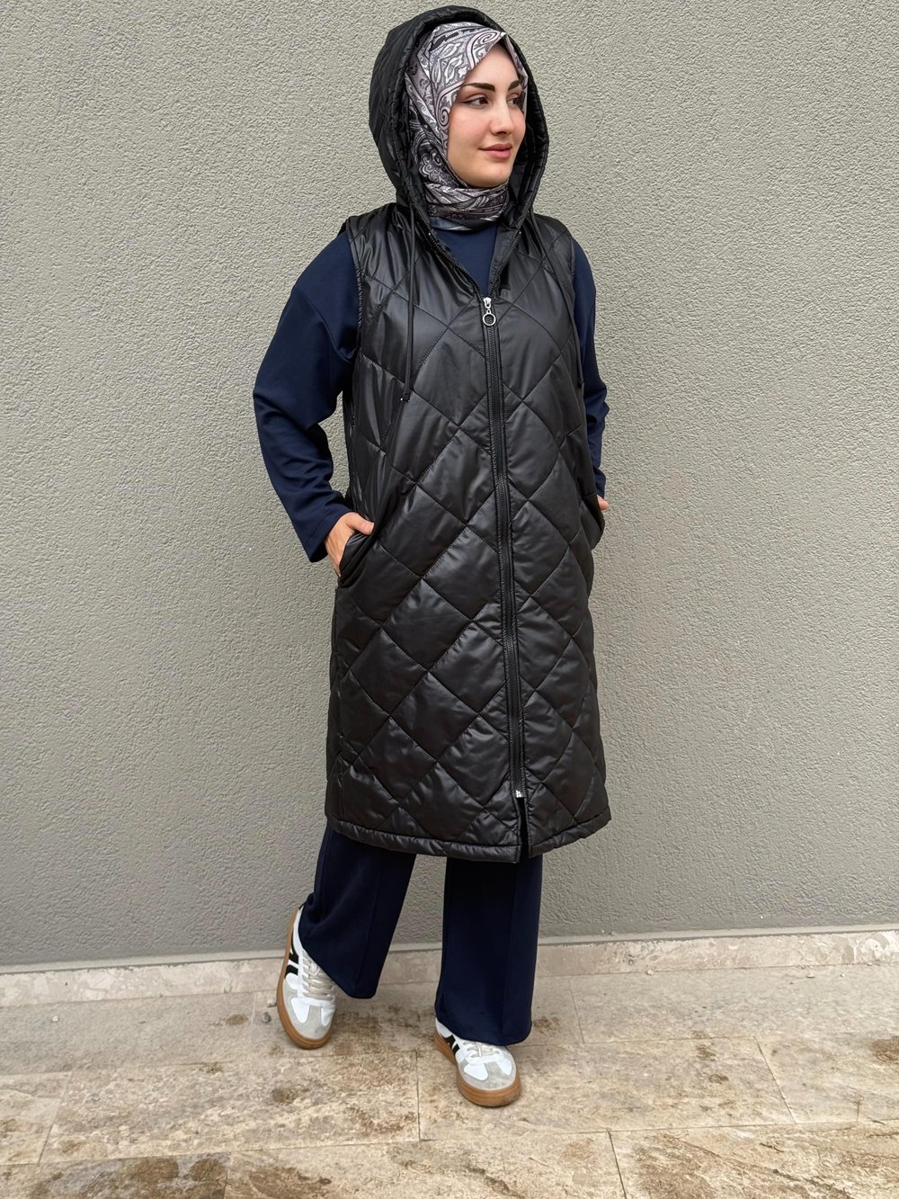 KAPİTONE YELEK 